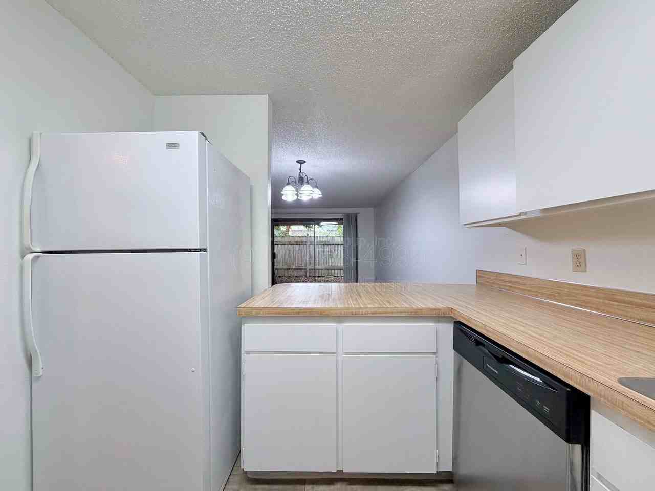 19378 Nw Mahama Way #C - Photo 7 of 25