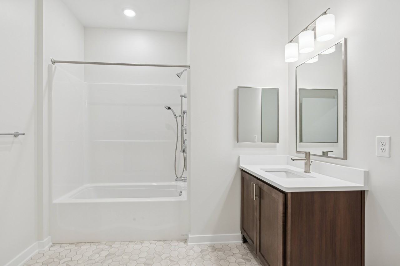 Green Park Apartments - Photo 3 of 23