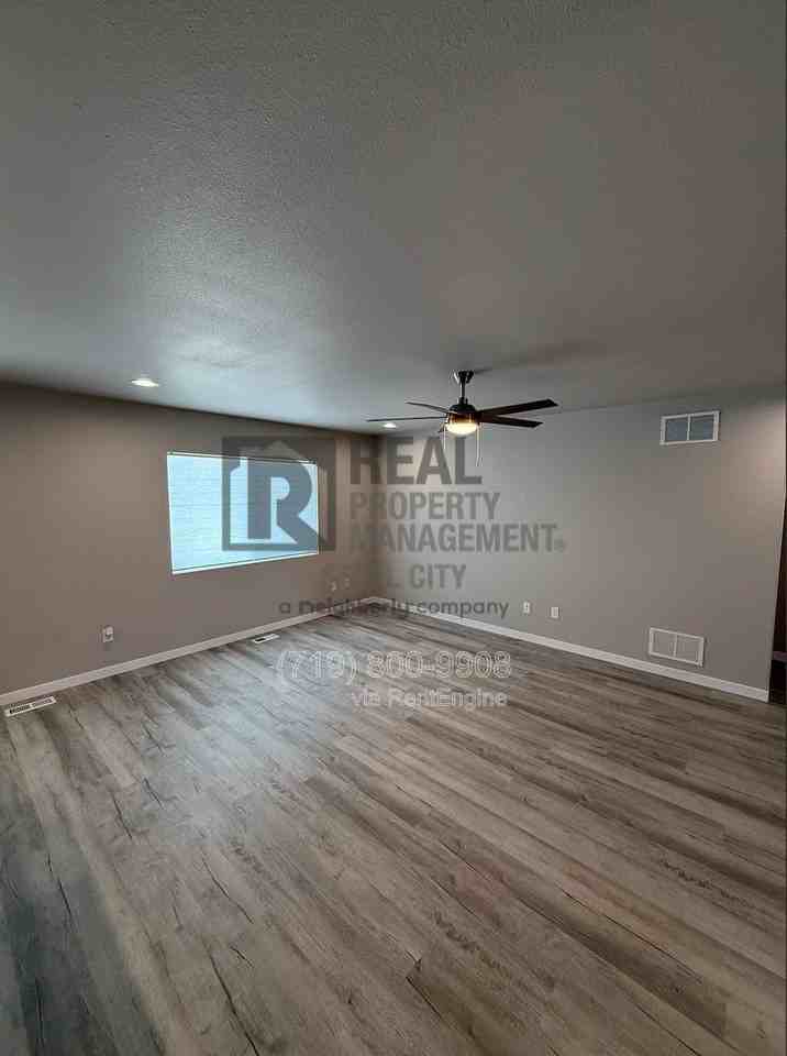 4041 Barela Ln #A - Photo 4 of 14