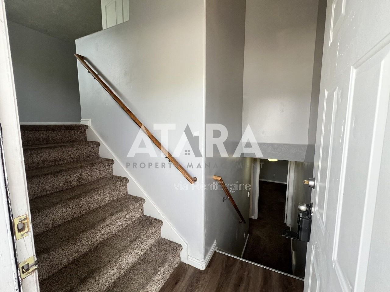334 Childs Ave - Photo 4 of 32