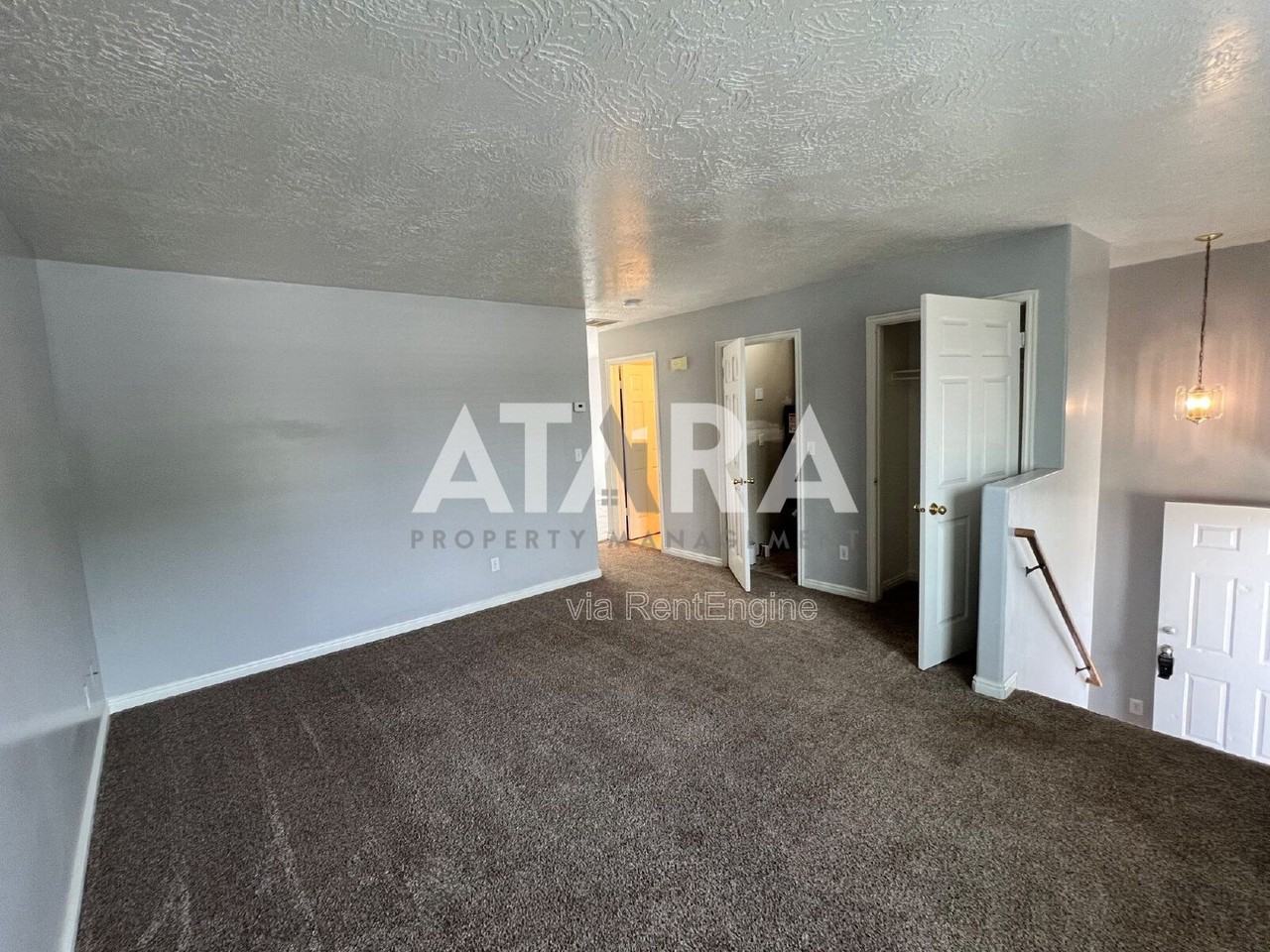 334 Childs Ave - Photo 7 of 32