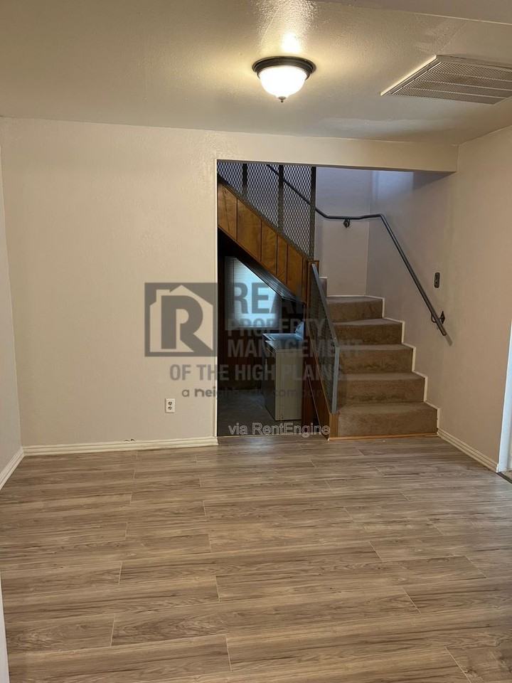 4301 Parker St - Photo 7 of 22