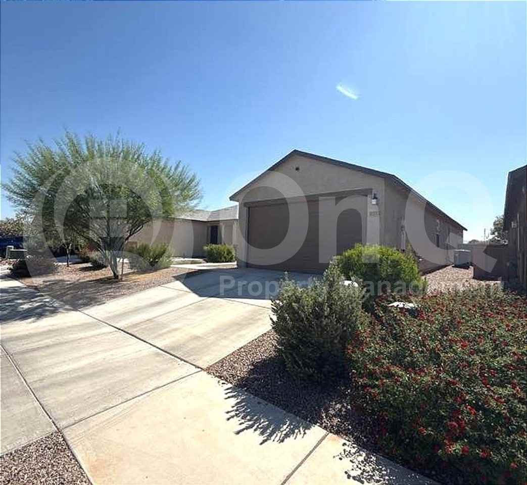 6385 S Ambarella Dr - Photo 2 of 17