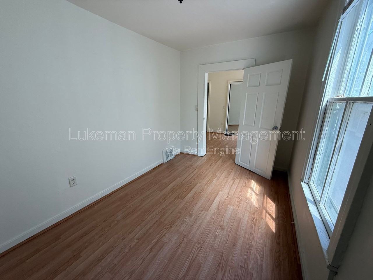 932 S Park St #932-1 - Photo 2 of 8