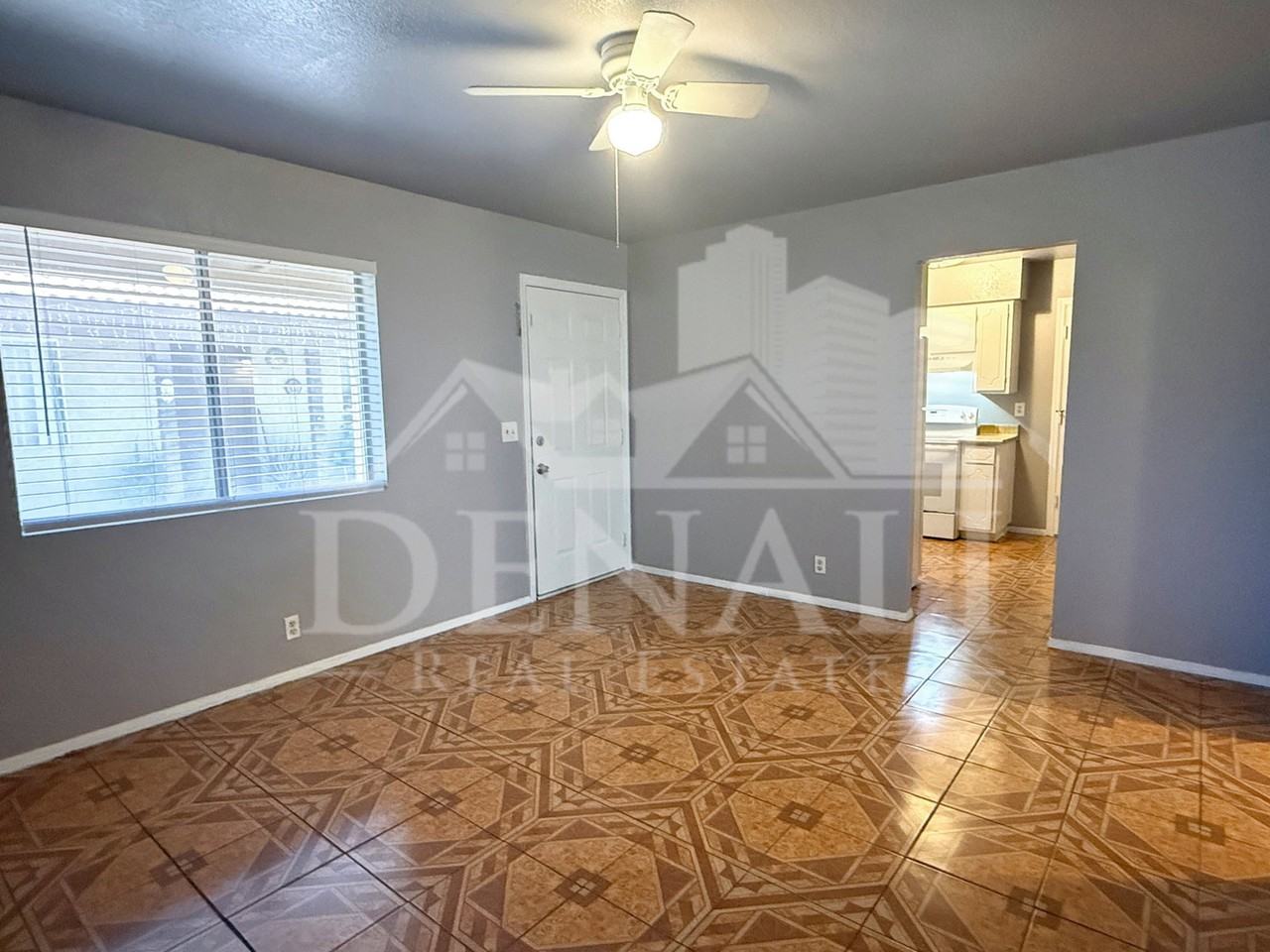 624 E Marilyn Ave #1 - Photo 5 of 13