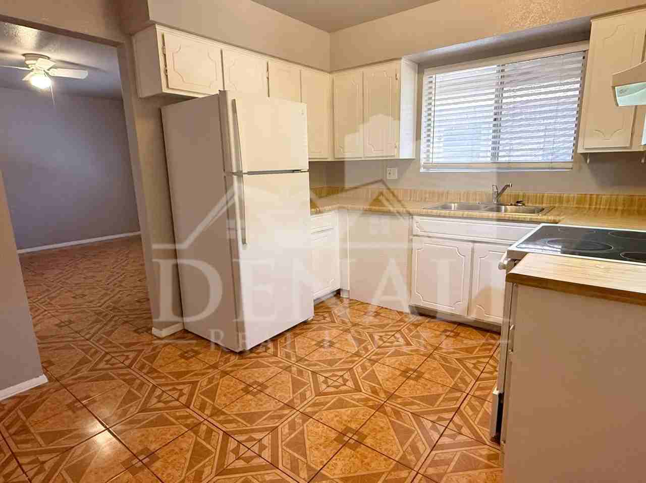 624 E Marilyn Ave #1 - Photo 7 of 13