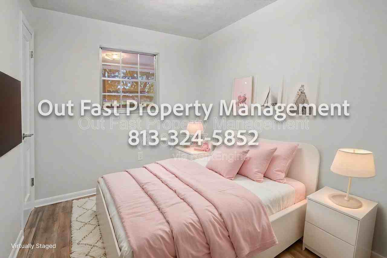 639 Howard Ave - Photo 4 of 50