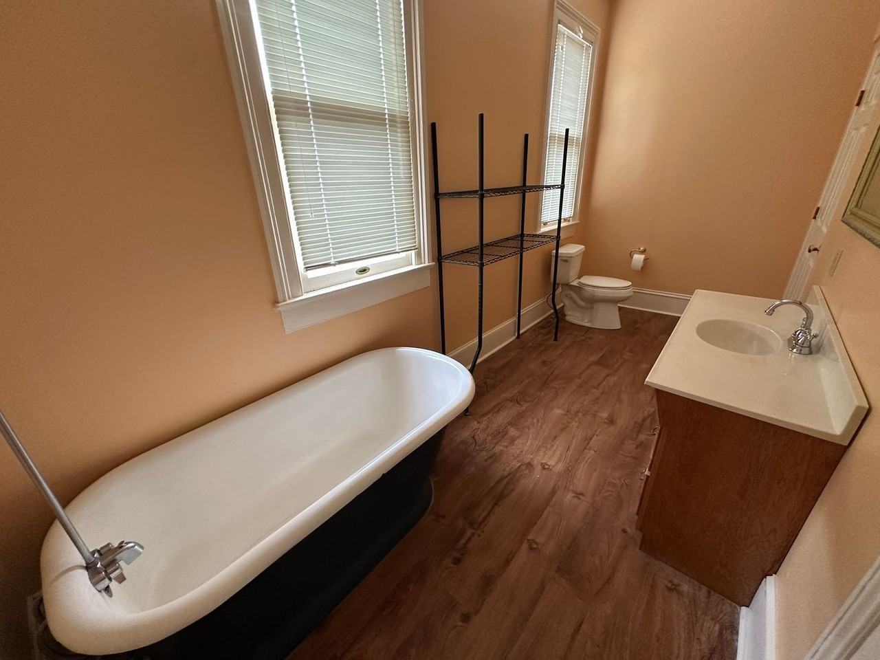 743 Orange St #4 - Photo 7 of 10