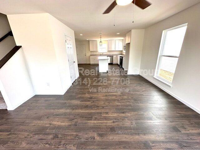 5587 Walden Ridge Dr - Photo 2 of 11
