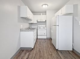 featured image of 531 W 20th St #27
