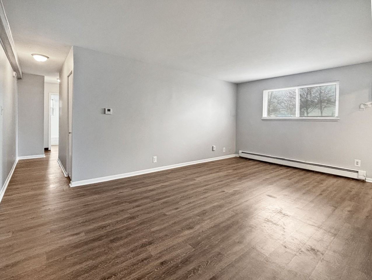 531 W 20th St #27 - Photo 4 of 5