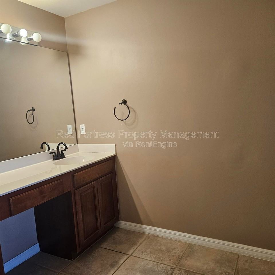 8271 Village Edge Cir #3 - Photo 5 of 8