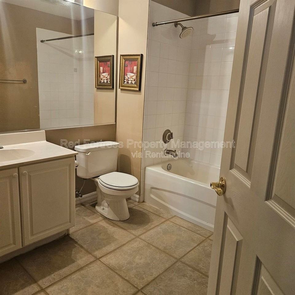 8271 Village Edge Cir #3 - Photo 7 of 8