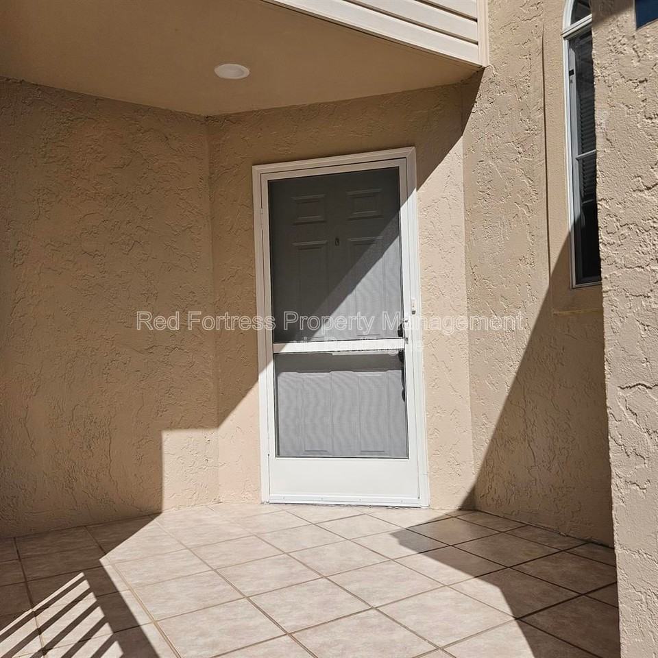 2731 Citrus Lake Dr #202 - Photo 4 of 11