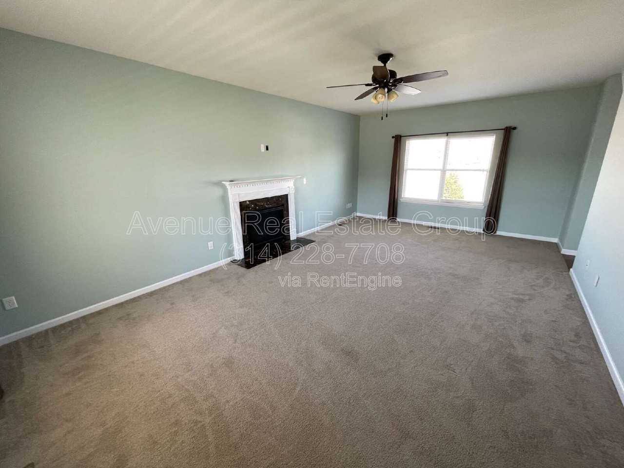 5533 Emerald Ridge Dr - Photo 3 of 45