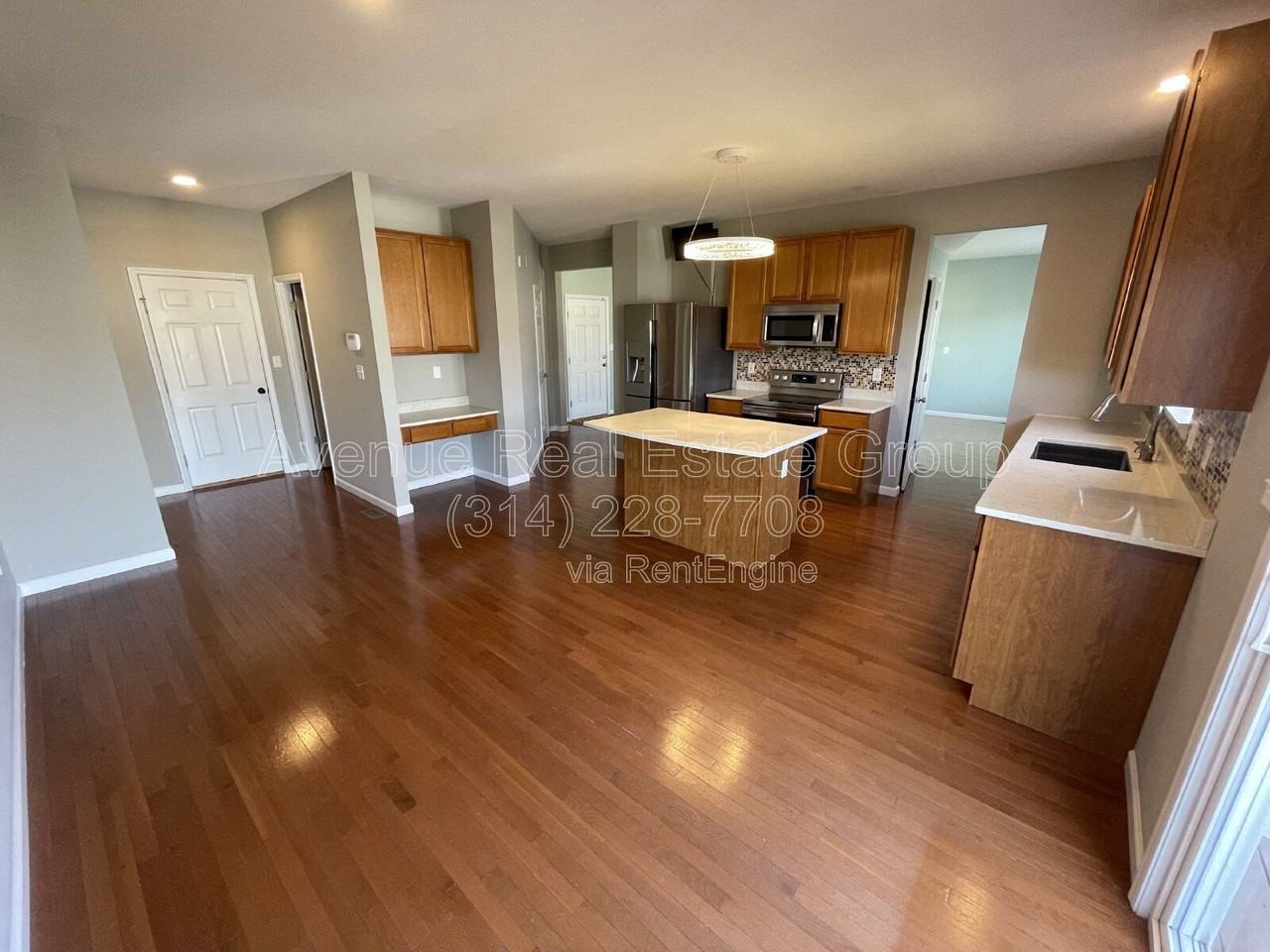 5533 Emerald Ridge Dr - Photo 6 of 45