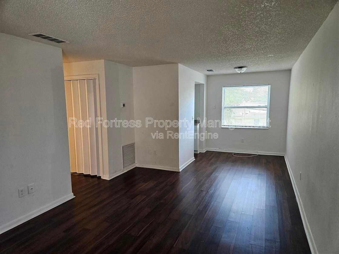 4331 Glenwood Ave #7 - Photo 2 of 5