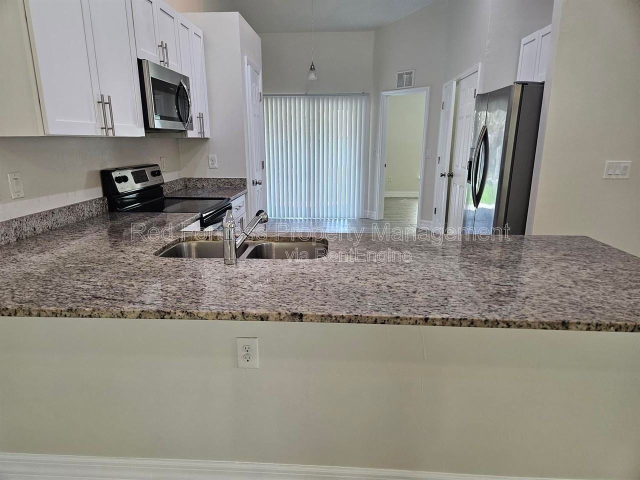 167 Meadow Rd - Photo 3 of 11