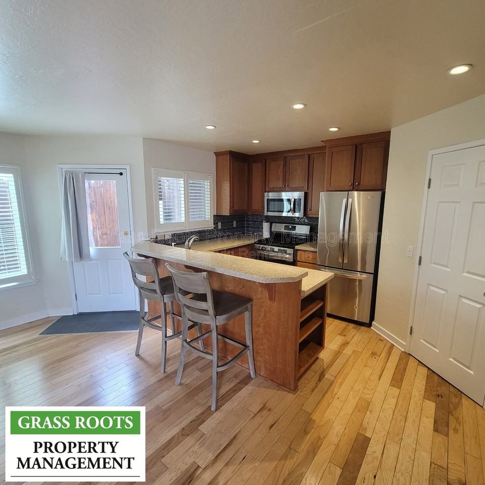 239 Mill St #14-1 - Photo 2 of 9