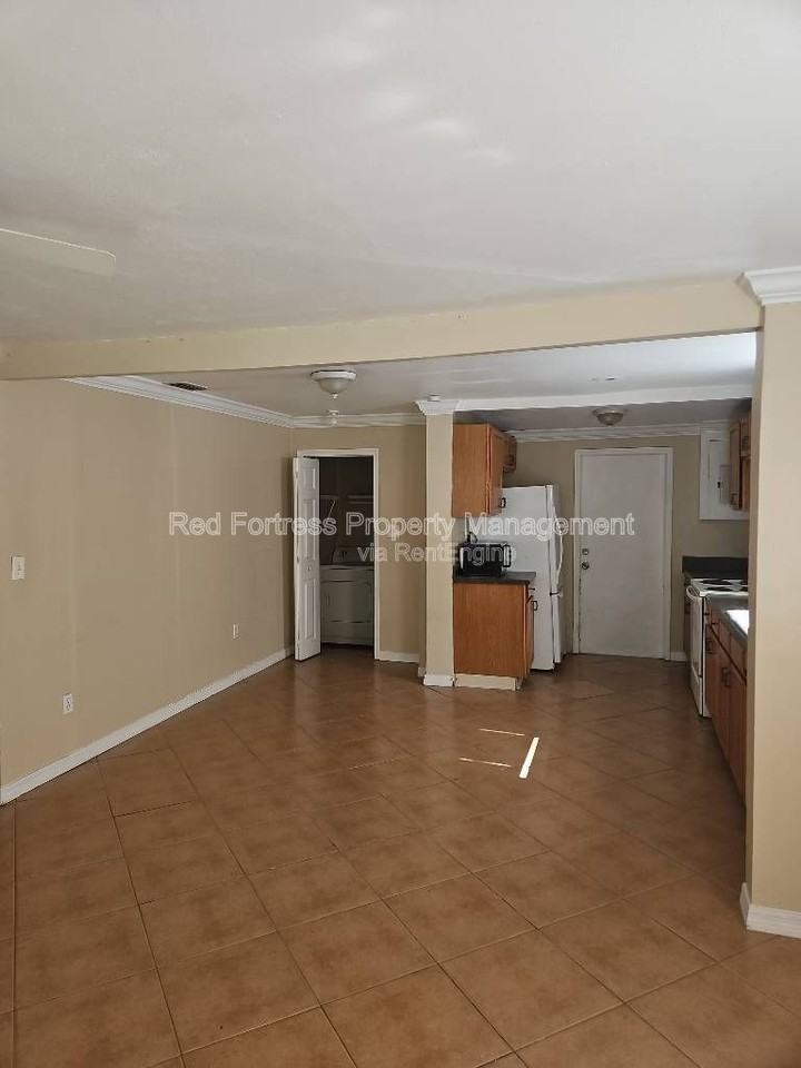 2349 South St - Photo 4 of 9