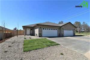 featured image of 2530 Rainbow Ln #B
