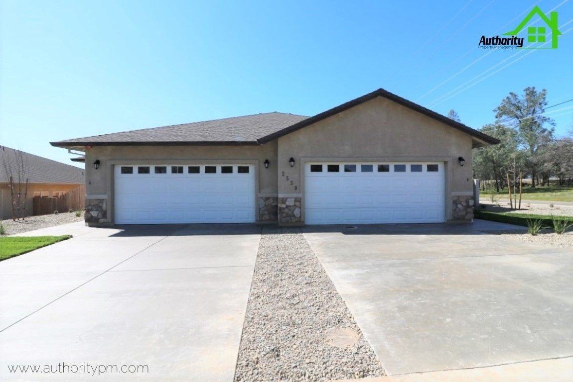 2530 Rainbow Ln #B - Photo 2 of 17