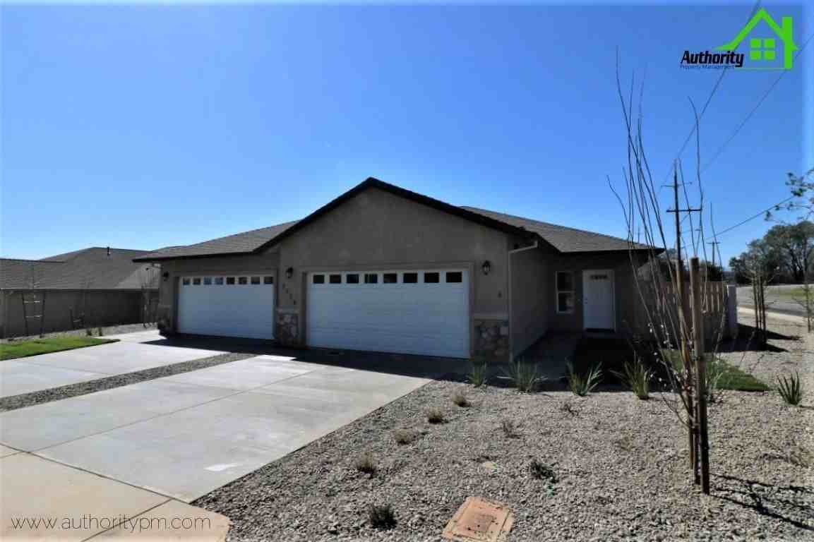 2530 Rainbow Ln #B - Photo 3 of 17