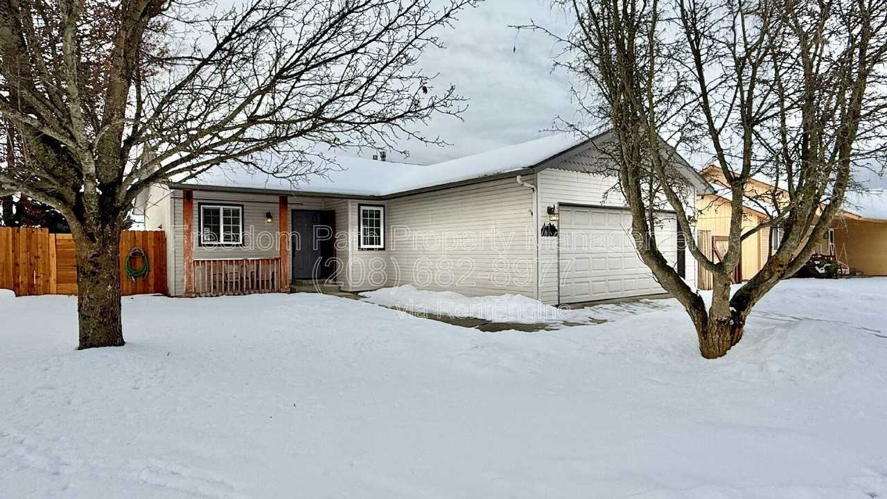 1382 W Tanager Ave - Photo 3 of 31