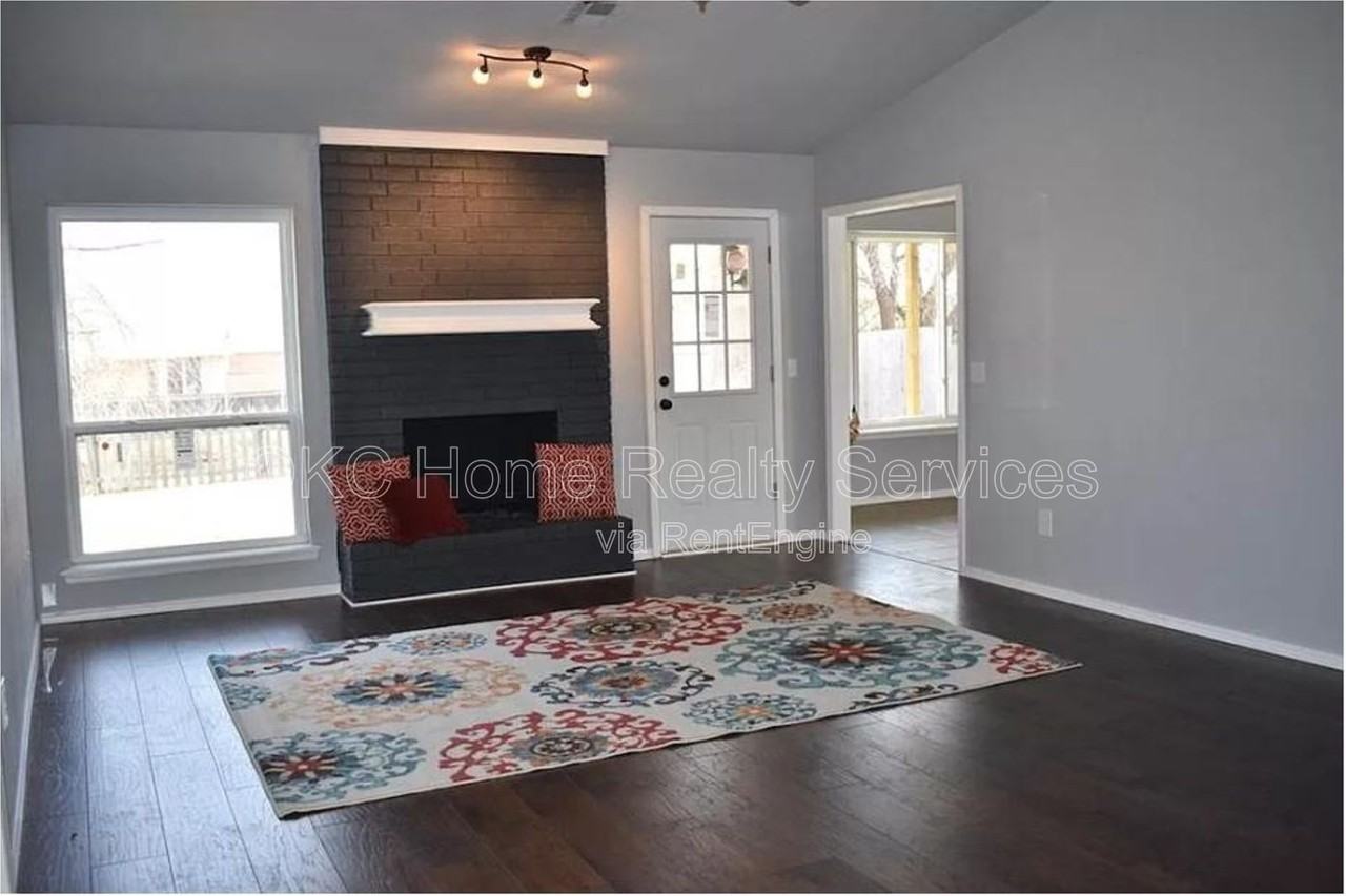 504 Marathon Dr - Photo 4 of 4