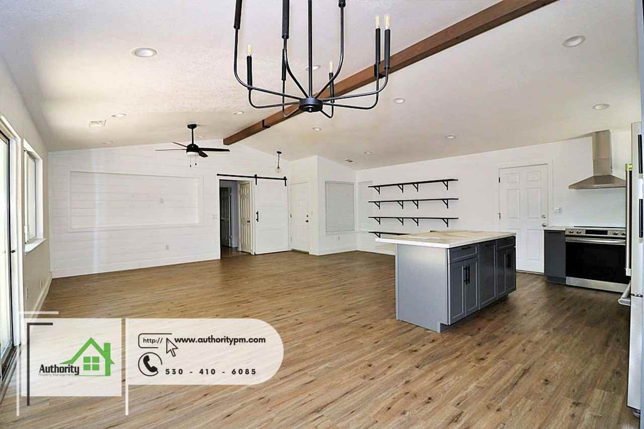 2151 Hemingway St - Photo 6 of 21