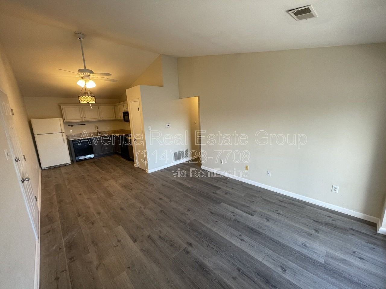 1231 Creve Coeur Crossing Ln #I - Photo 5 of 21