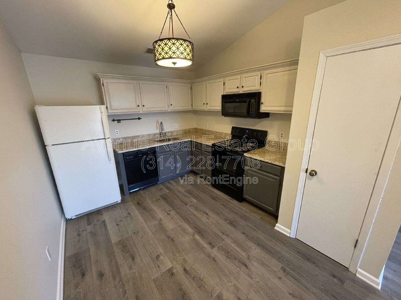 1231 Creve Coeur Crossing Ln #I - Photo 6 of 21