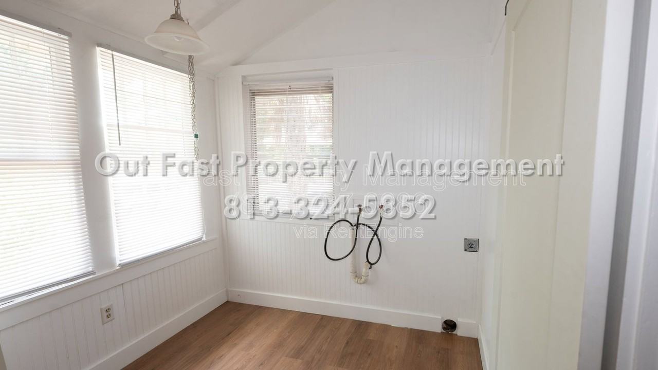 801 7th St N - Photo 4 of 14