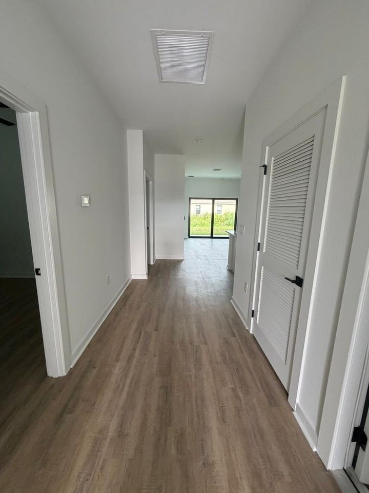 214 Ichabod Ave - Photo 2 of 37