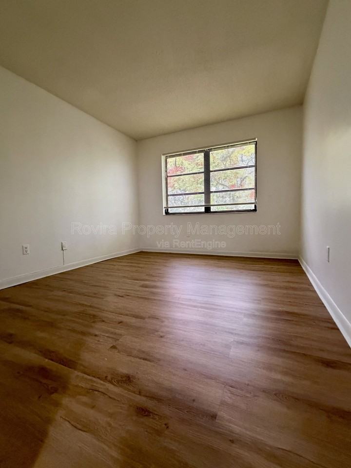 8660 Sw 149th Ave #215 - Photo 6 of 14
