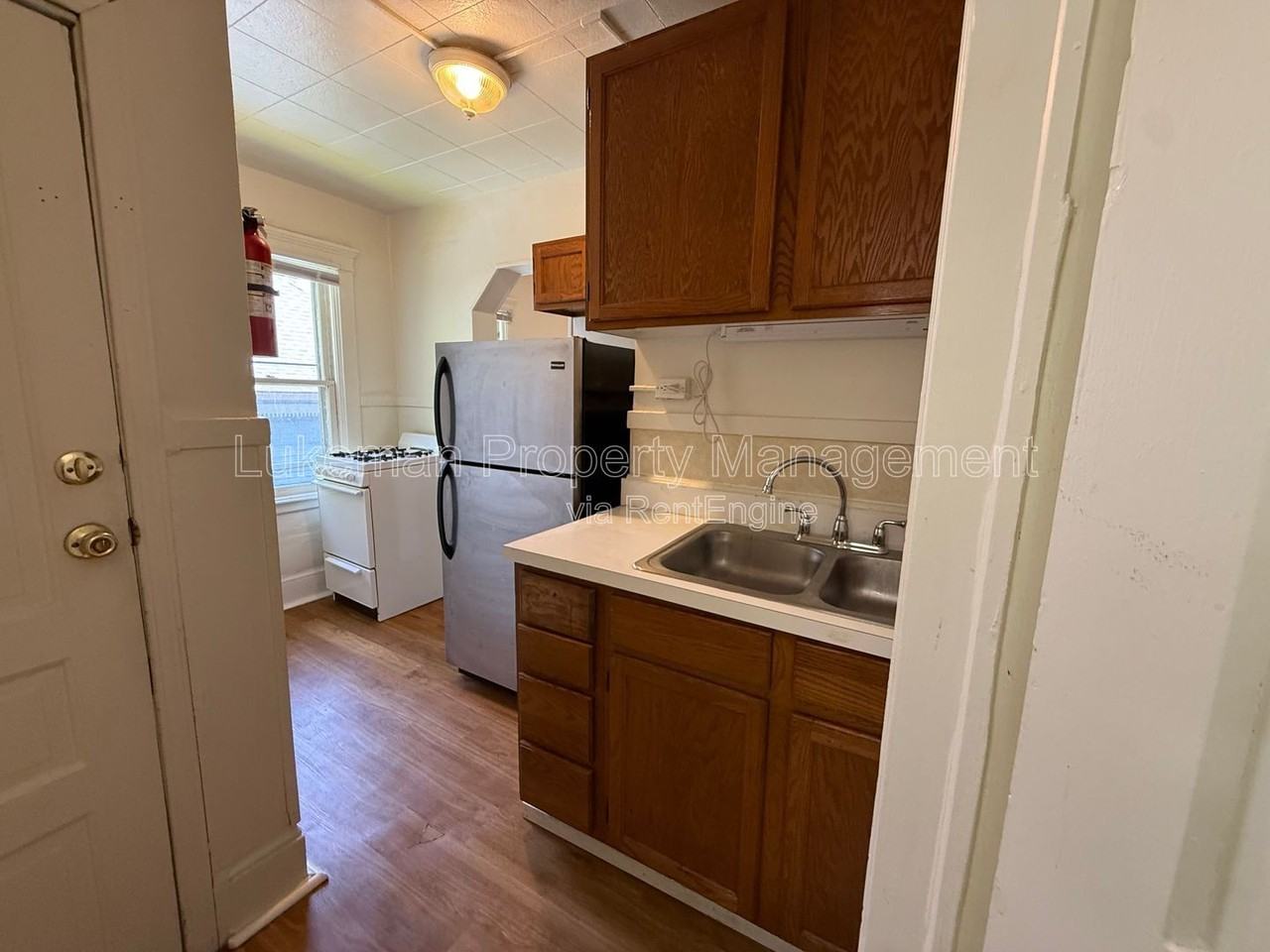 301 Douglas Ave #3 - Photo 6 of 7