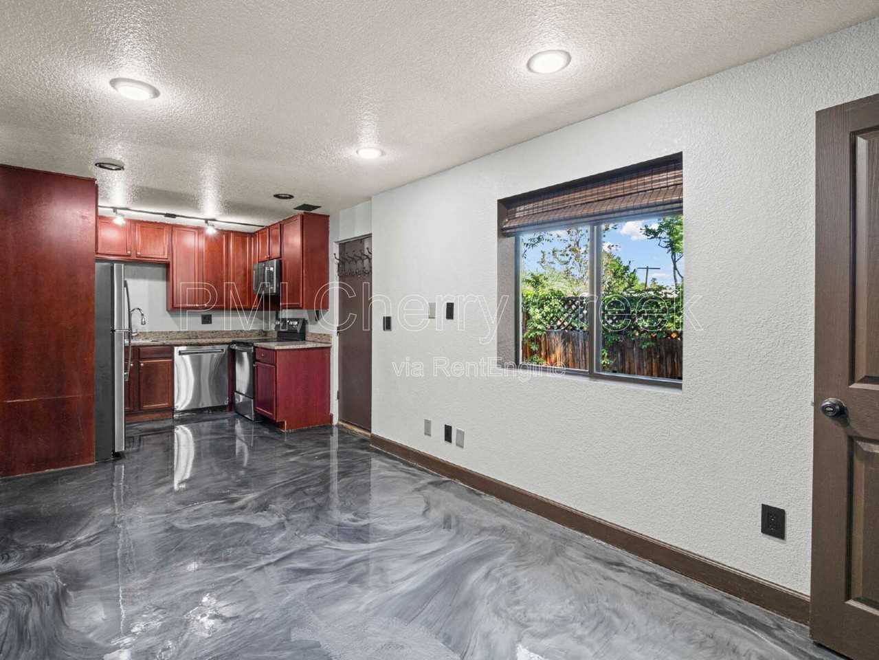 3419 Decatur St - Photo 3 of 21