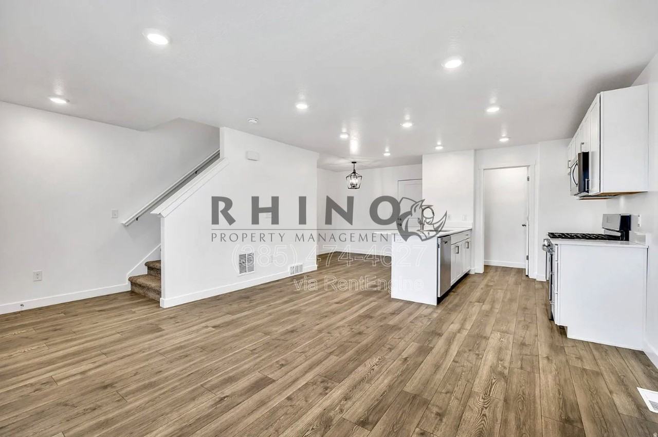880 N Herman Dr - Photo 6 of 31