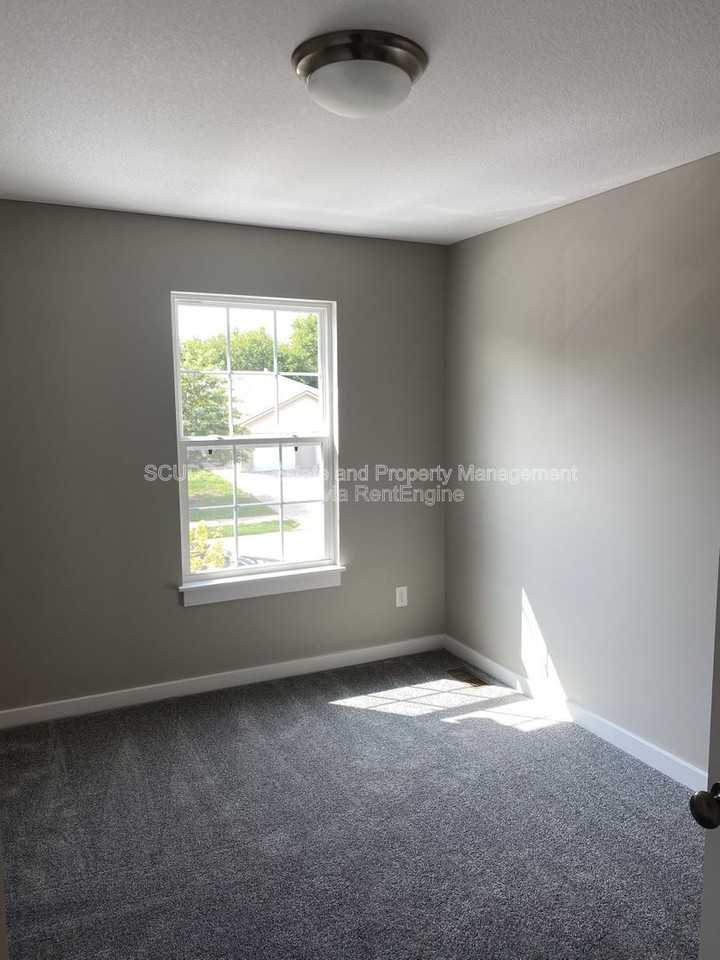 336 N 4th Ter - Photo 6 of 17