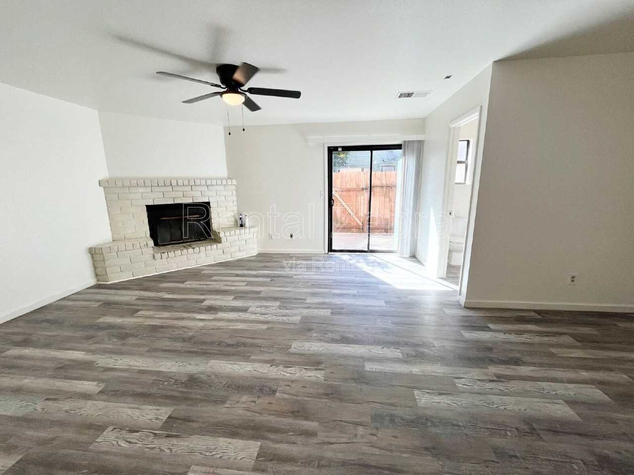 244 W 19th St #B - Photo 2 of 10