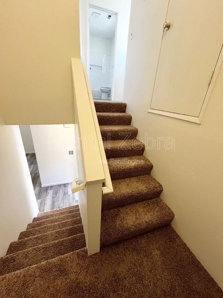 244 W 19th St #B - Photo 6 of 10