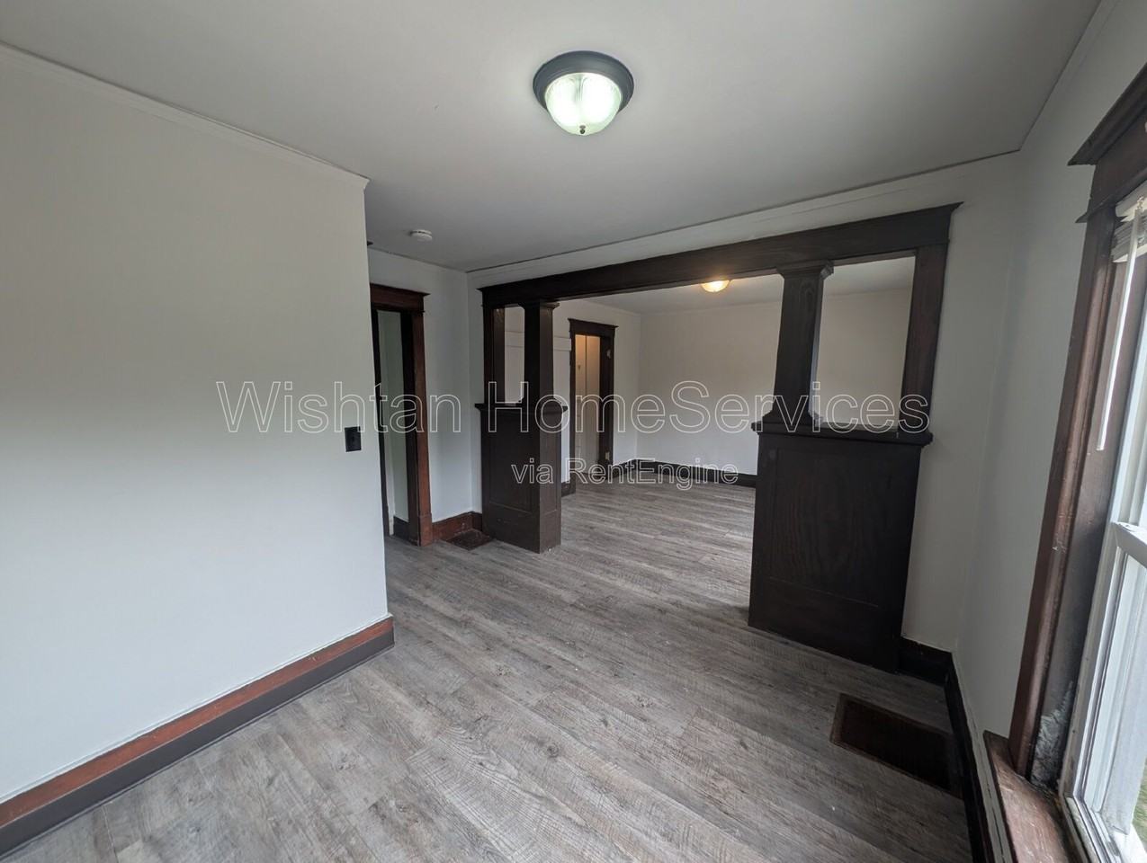 1086 N Cedar St #3 - Photo 4 of 24