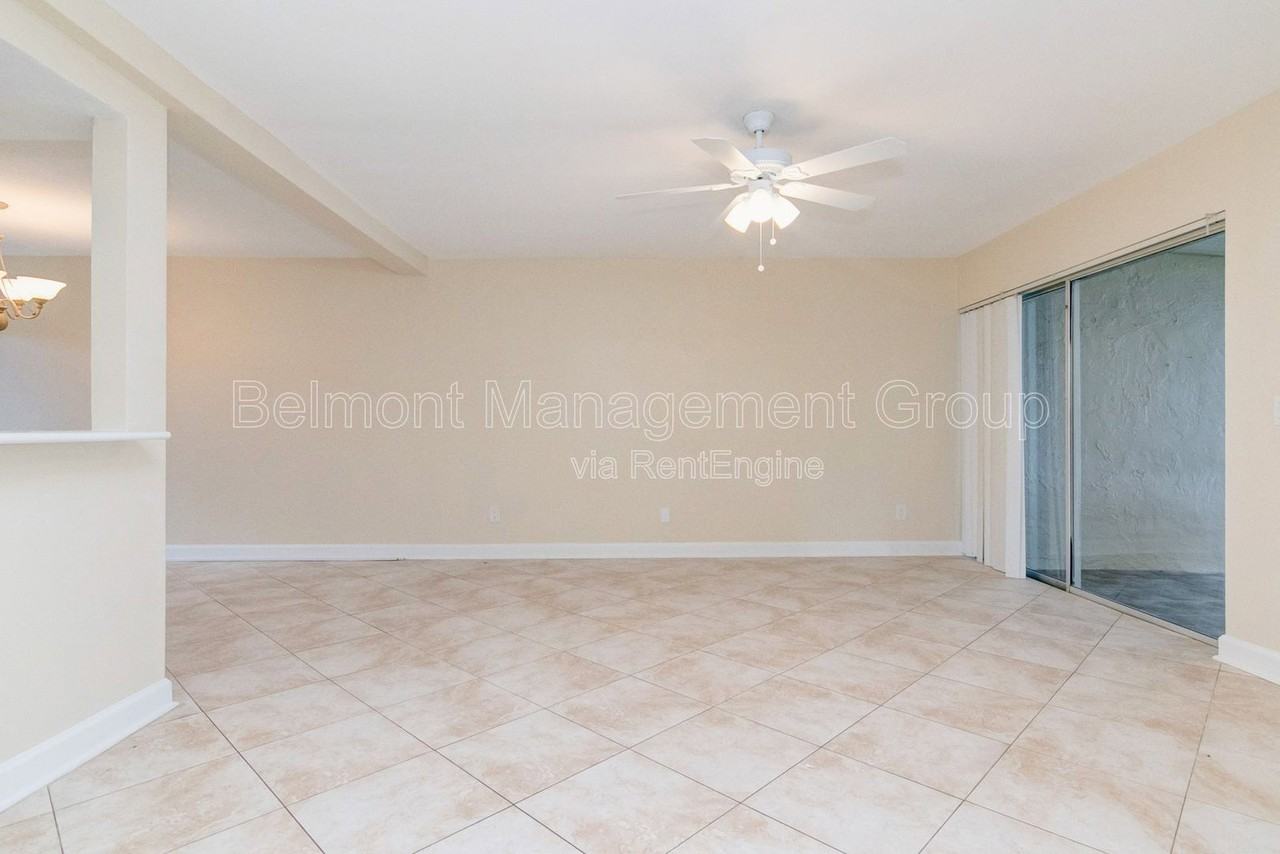 602 Desoto Dr - Photo 4 of 23