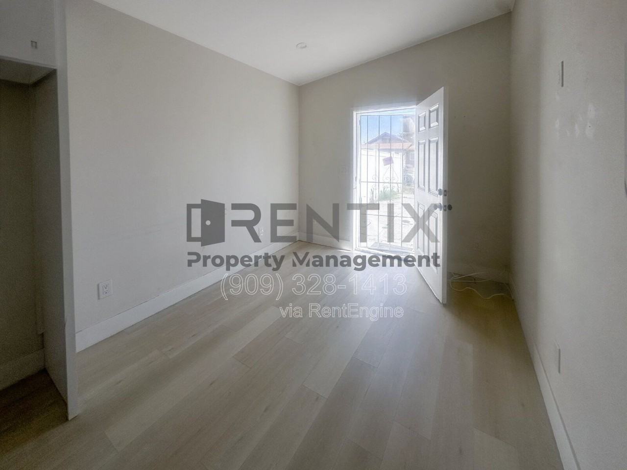 787 N Reservoir St - Photo 6 of 18