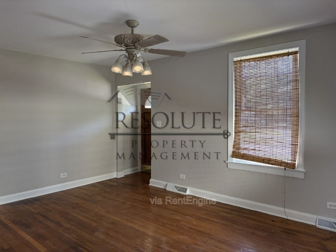 321 E Church St - Photo 4 of 7