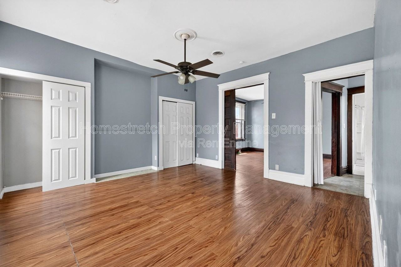 4617 S Compton Ave - Photo 5 of 20
