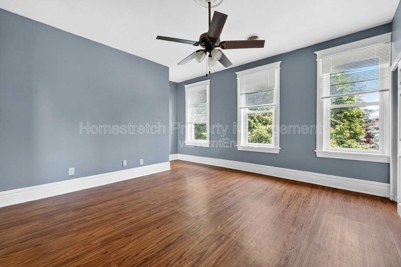 4617 S Compton Ave - Photo 6 of 20