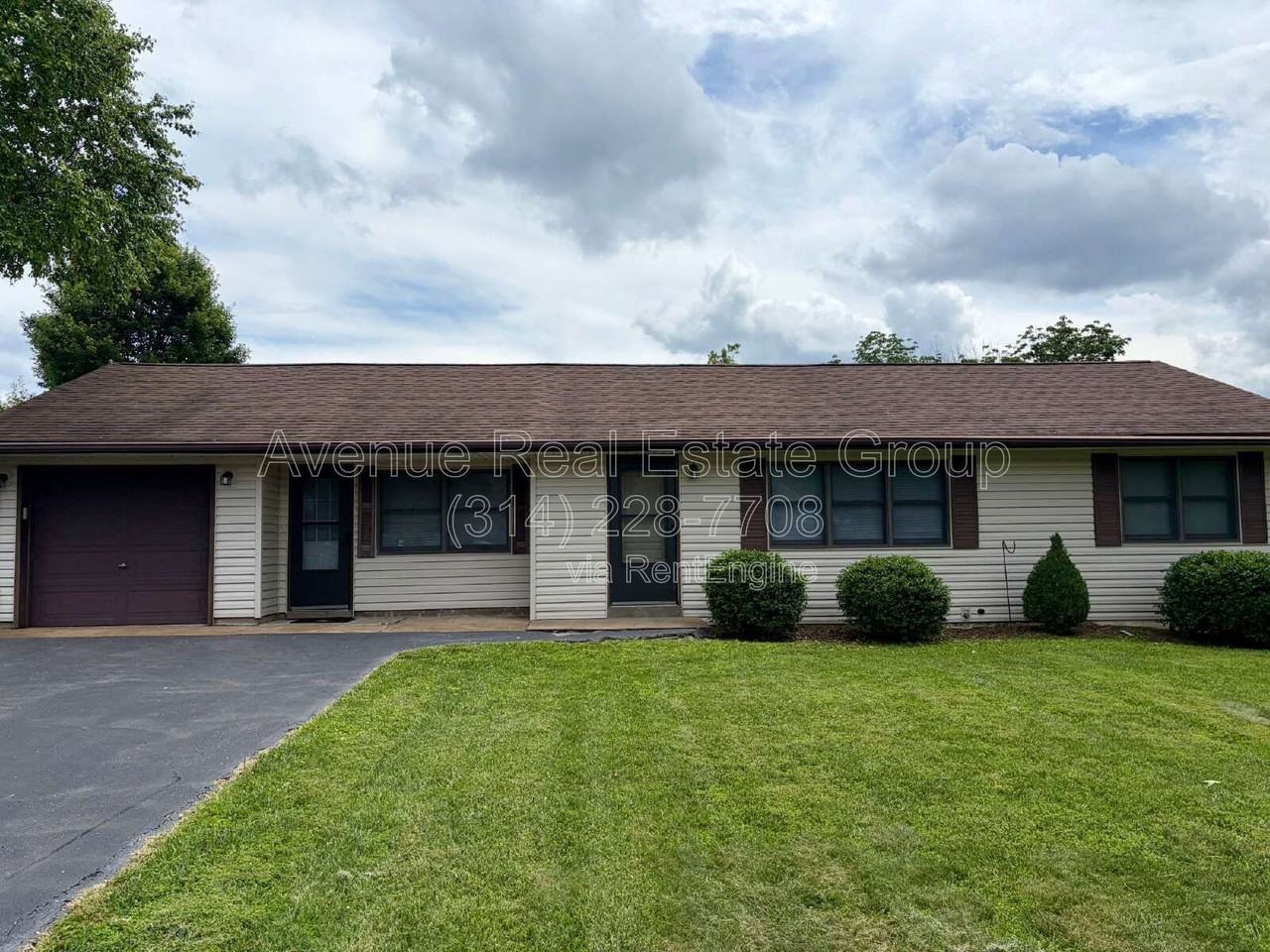 608 Connie Ln - Photo 2 of 14