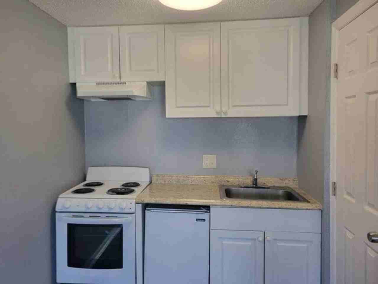 Apollo Beach Villa - Photo 3 of 49