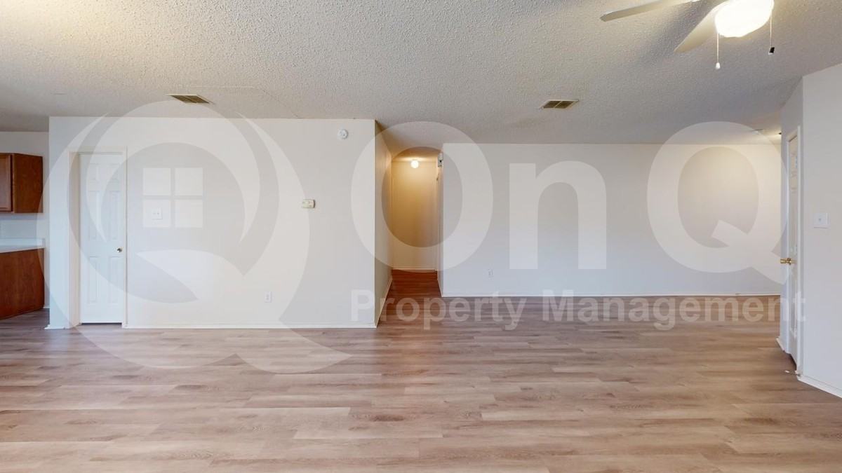 603 Ambarella St - Photo 6 of 23